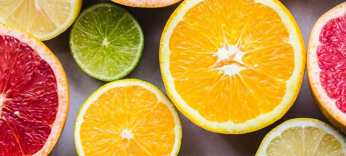 Selección de frutas frescas para nuestros zumos